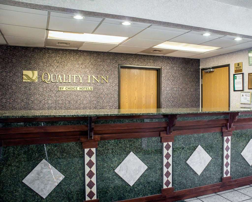 Hotel Clarion Pointe Archdale